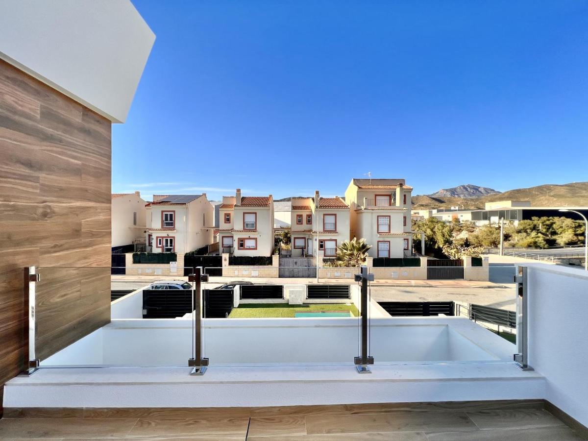 La Masion De Tout Seasonal Rental El Campello Exterior foto